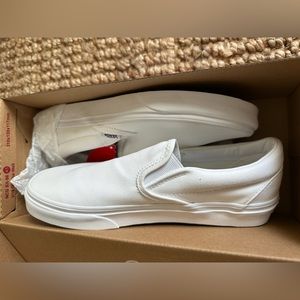 NWT White Classic Vans size 6.5 US men & 8 US women